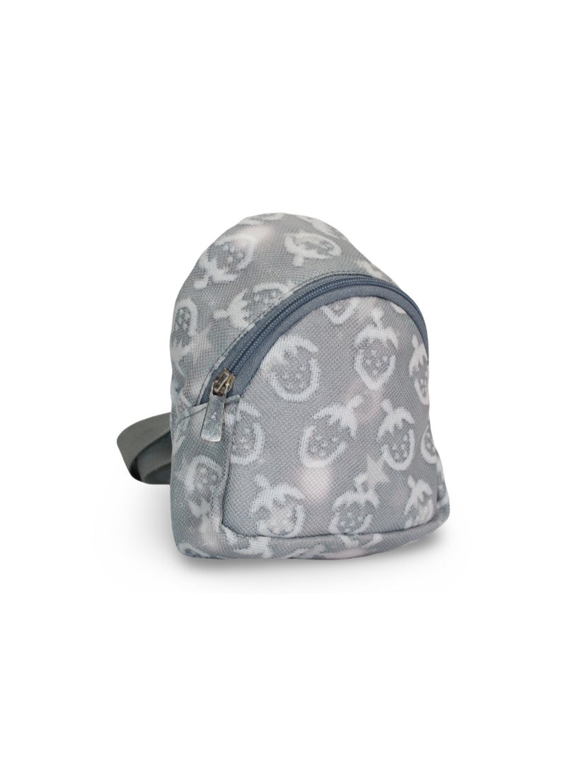 فانسي حقيبة كروس للبنات - رمادية اللون بتصميم فراولة - Image 1